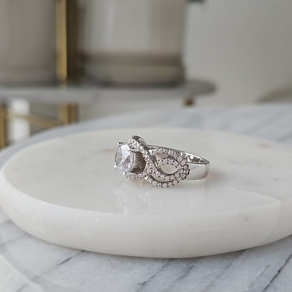 Classic Style ring, solid 925 Sterling Silver Charmed Aroma - Picture 3 of 5